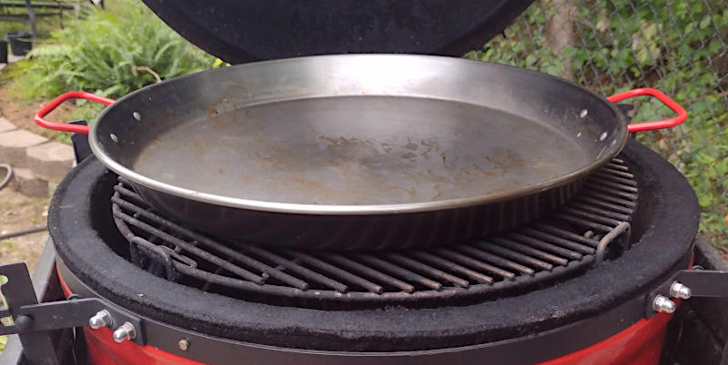 oversized paella pan
